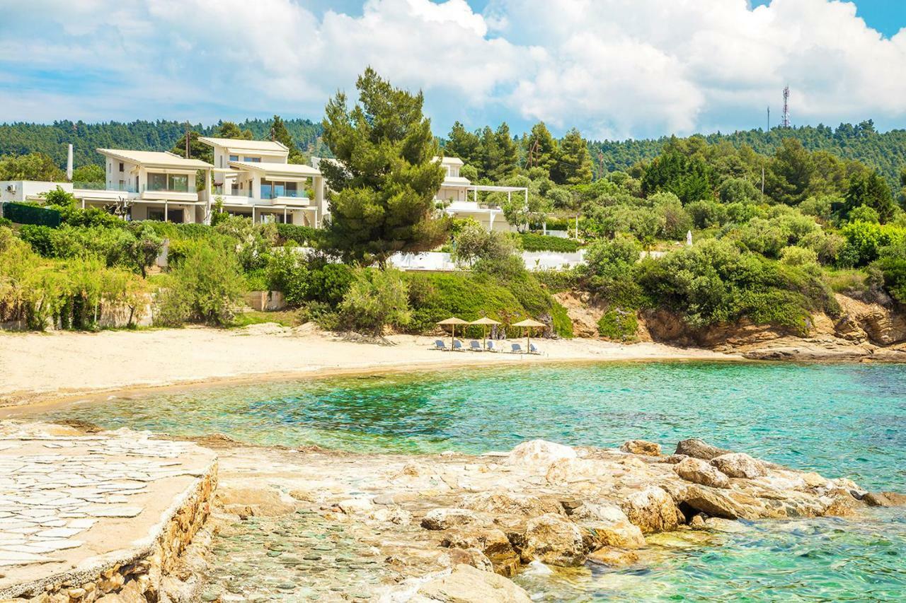 A&A Luxury Beach Villas Nikiti  Exterior photo